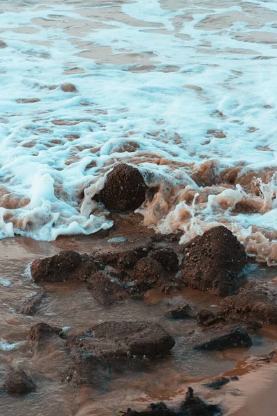 Mořské Vlny Narážející Skalnaté Pláže Digha Přidáním Barevného Třídění Vylepšení — Stock fotografie