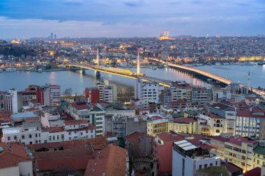 Türkiye 'nin İstanbul kentindeki Atatürk Köprüsü' nün hava görüntüsü