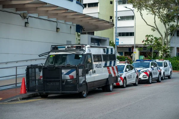 Camion Blindati Auto Della Polizia Parcheggiate Alla Stazione Polizia Colpo — Foto Stock