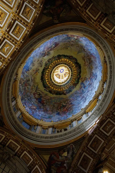 Die Großartige Kunst Und Architektur Der Römisch Katholischen Kirche — Stockfoto
