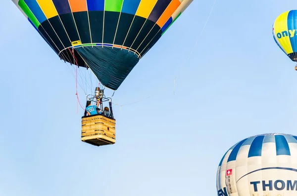 Spanya Nın Igualada Kentinde Avrupa Balon Festivali Sırasında Renkli Sıcak — Stok fotoğraf