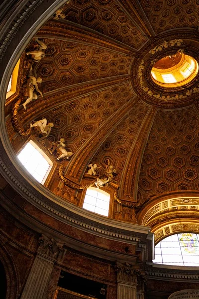 Prachtige Kunst Architectuur Van Rooms Katholieke Kerk — Stockfoto