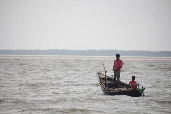 Apr Babuganj Barisal Bangladesch Kleine Fischerboote Treiben Fluss — Stockfoto