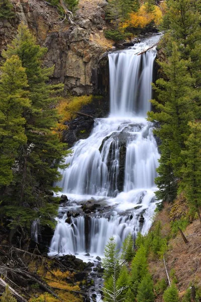 Vertical Long Exposure Undine Falls — Stock Photo, Image