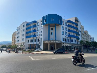 Fnideq 'teki La Corniche Oteli' nin dışı.