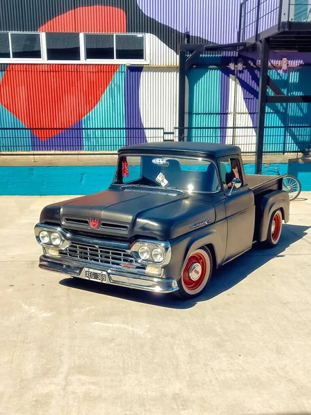 Old Black Ford F100 Pickup Truck Custom Cab Flareside Bed — Stock Photo, Image