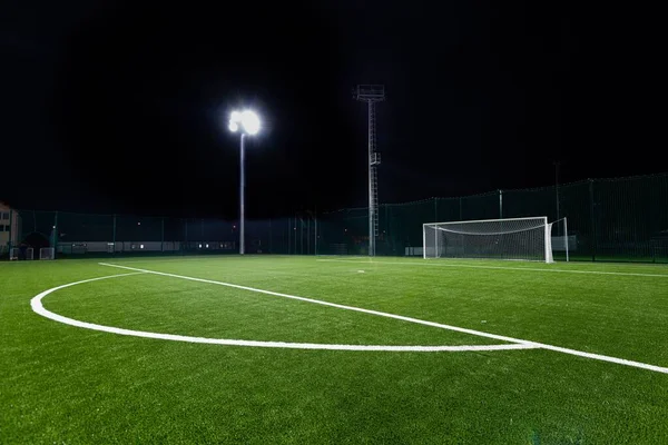 Geceleri Boş Bir Futbol Sahası — Stok fotoğraf