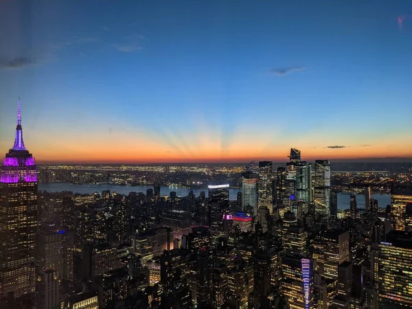 Uno Scatto Aereo Drone Dello Skyline Manhattan Notte Nyc Stati — Foto Stock