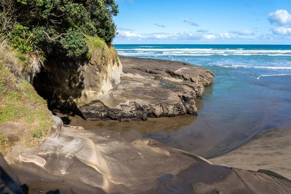 Yeni Zelanda Güneşli Bir Günde Muriwai Sahili Nin Güzel Bir — Stok fotoğraf