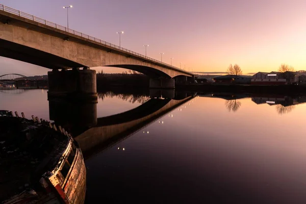 Bridge Blaydon Sunset Reflecting Water — Stock Photo, Image