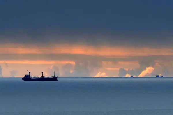 Кораблі Йдуть Порту Маріуполь Зима 2022 Напередодні Війни — стокове фото
