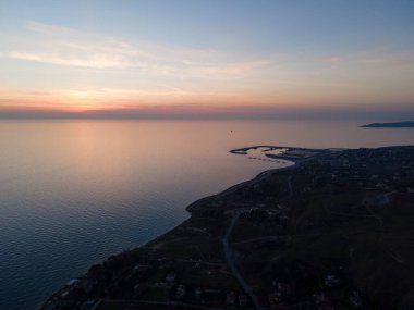 Gurpinar sahilinde gün batımı