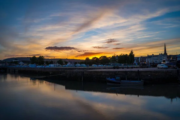 Bellissimo Tramonto Nel Porto Carrickfergus Con Paesaggio Acquatico Barche — Foto Stock