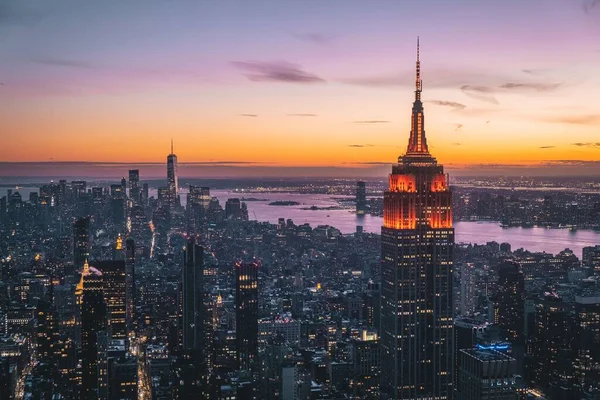 Vue Aérienne Des Gratte Ciel Empire State Building Illuminés Coucher — Photo