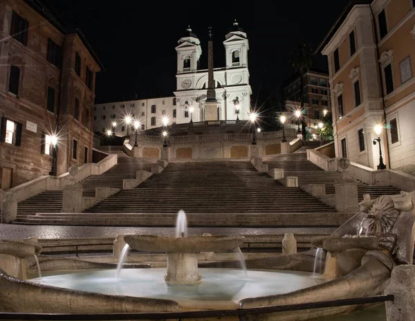 Spaanse Trappen Met Trinita Dei Monti Kerk Achtergrond Nachts Rome — Stockfoto