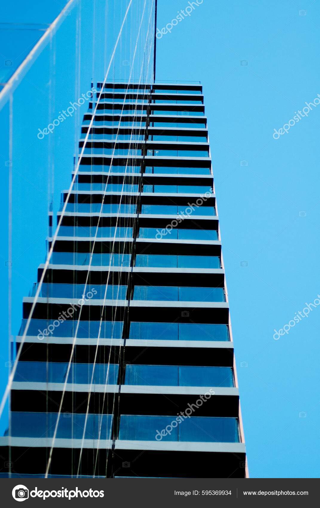 Vertical Low Angle Shot Modern Building London — Stock Photo