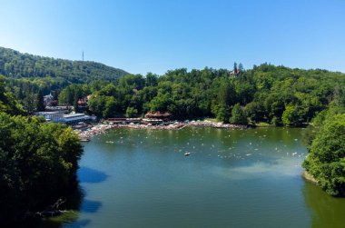 Spa tedavileriyle ünlü bir dağlık bölge.