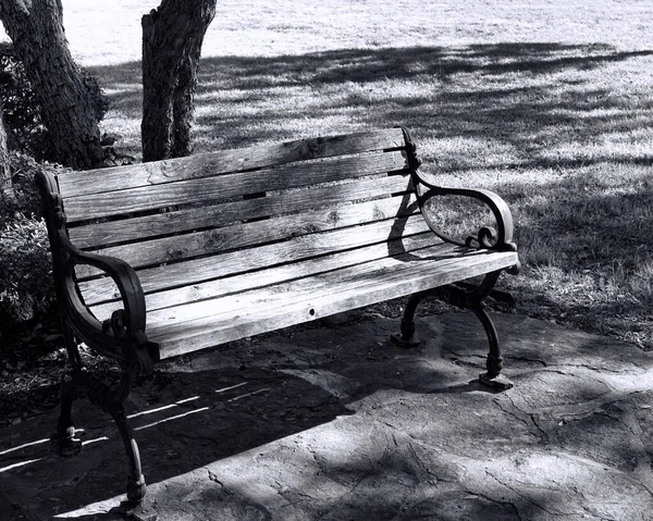 Grayscale Empty Wooden Bench Park — Stock Photo, Image