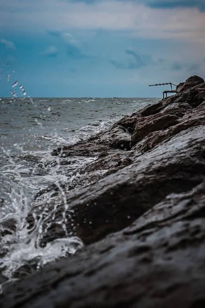 Plan Vertical Des Vagues Océan Dans Soirée — Photo