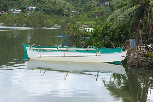 Small Fishing Boats Rural Houses Background Philippines — Stock Photo, Image