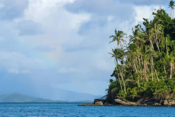 Una Spiaggia Tropicale Con Palme Isola Nelle Filippine — Foto Stock