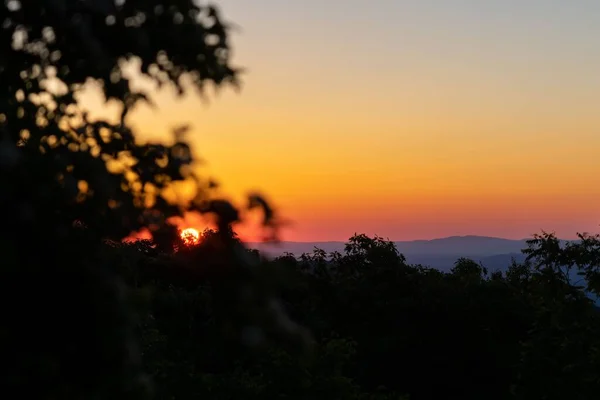 Beautiful View Blue Ridge Mountains Seen Tree Branches Sunset Background — Stock Photo, Image