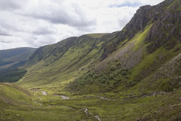 Beautiful Natural Scenery View Green Mountains Hills Clear Sky Scotland — Stock Photo, Image