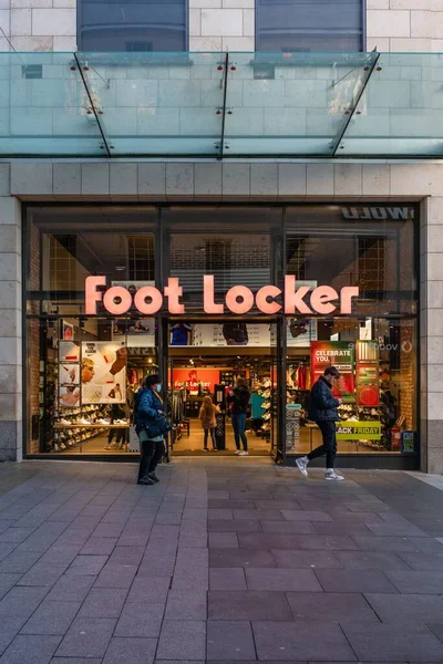 Vertical Shot Foot Locker Drake Circus Shopping Centre — Stock Photo, Image