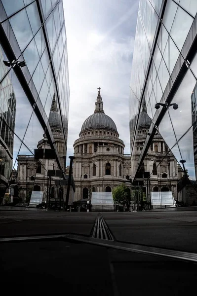 Uma Foto Vertical Catedral São Paulo Uma Catedral Anglicana Londres — Fotografia de Stock