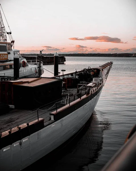 Tiro Vertical Navio Vazio Porto Bellingham Washington Contra Pôr Sol — Fotografia de Stock