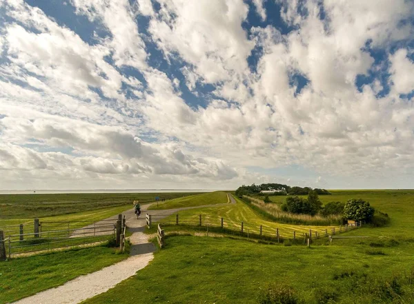 Beautiful Green Field Scenic Clouds — Stock Photo, Image