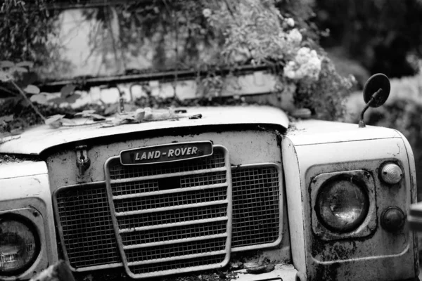 Manchester Julho 2022 Imagem Preto Branco Frente Velho Land Rover — Fotografia de Stock