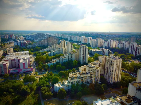 Una Vista Aérea Una Moderna Zona Residencial Con Bloques Construcción —  Fotos de Stock