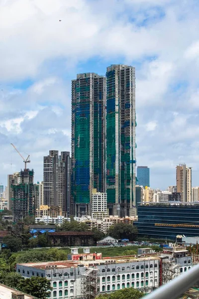 High Building Construction Side Cranes City Buildings Apartments Blue Sky — Stock Photo, Image