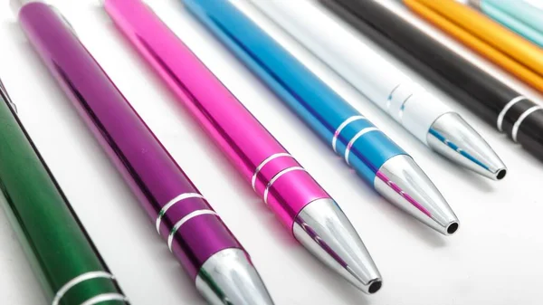 Closeup Shot Colorful Pens Isolated White Background — Stock Photo, Image