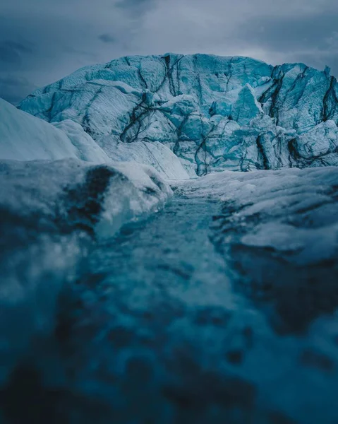 Pionowe Ujęcie Największej Pokrywy Lodowej Islandii Vatnajokull — Zdjęcie stockowe