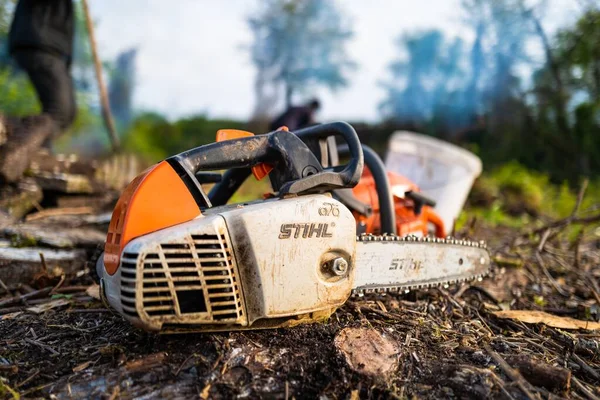 Chainsaw Ground — Stock Photo, Image