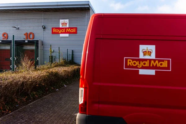 Royal Mail Centre Avec Fourgon Postal Rouge Garé Extérieur Zone — Photo