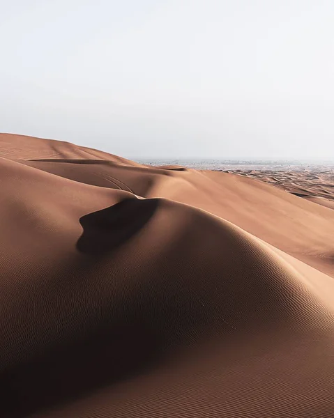 Den Vertikala Utsikten Över Sanddyner Den Klara Himlen Öknen — Stockfoto