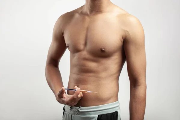 Gespierd Mannelijk Lichaam Injecteren Anabole Steroïde Atletische Drug Zijn Lichaam — Stockfoto