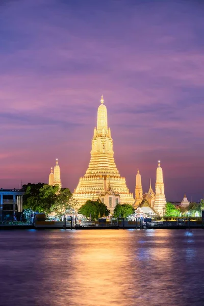 Wat Arun Ratchawararam Büyüleyici Manzarası Gece Aydınlandı Bangkok Tayland — Stok fotoğraf