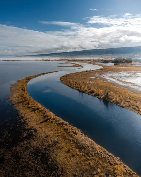 Una Ripresa Aerea Verticale Fiume Lago Nel Nord Della Svezia — Foto Stock