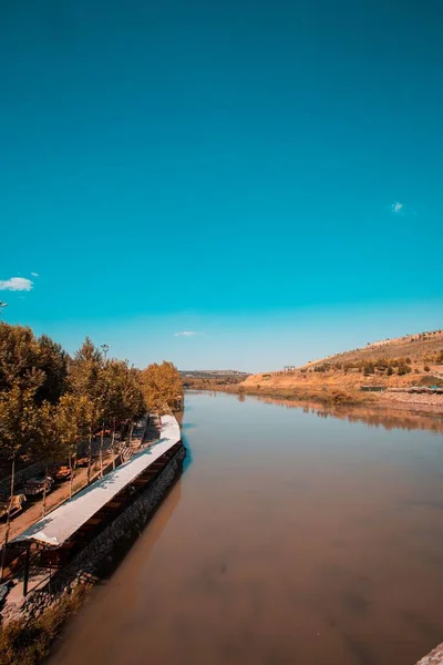 Κάθετη Λήψη Του Ποταμού Ευφράτη Στο Ντιγιαρμπακίρ Της Τουρκίας — Φωτογραφία Αρχείου
