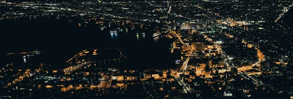 Een Avond Uitzicht Stad Met Verlichte Straten Gebouwen Drone View — Stockfoto