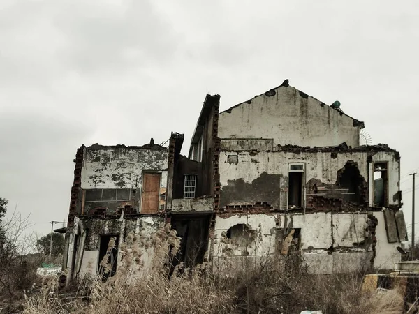 Ruinerna Ett Övergivet Hus — Stockfoto