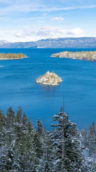 Λίμνη Τάχο Πανόραμα Μιας Λίμνης Βουνού Χειμώνα Ηλιόλουστη Μέρα — Φωτογραφία Αρχείου