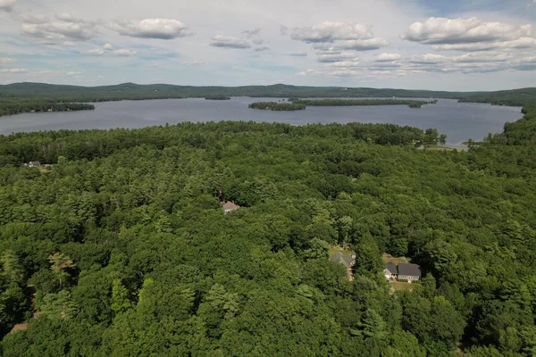 Una Vista Aérea Del Lago Waukewan New Hampshire Medio Bosque — Foto de Stock