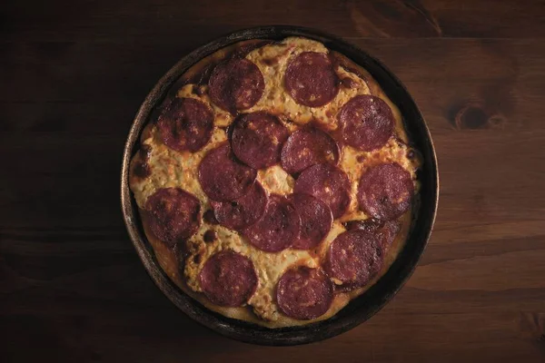 Chiusura Una Pizza Vassoio Metallo — Foto Stock
