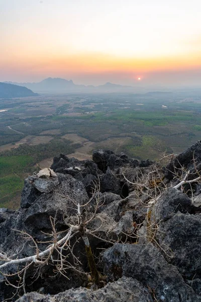 Vertical Shot Mount Taung Wine Hpa Myanmar — Stock Photo, Image