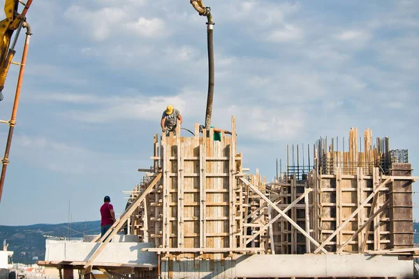 Construire Immeuble Les Travailleurs Construction Travaillent Dur — Photo